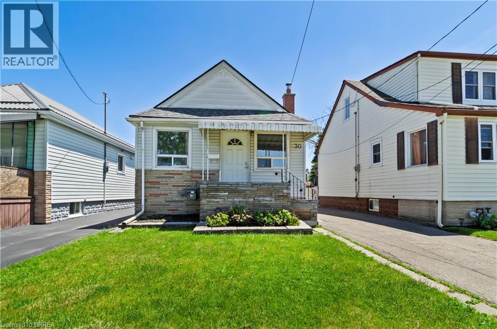 30 SHELBY Avenue, Hamilton, Ontario