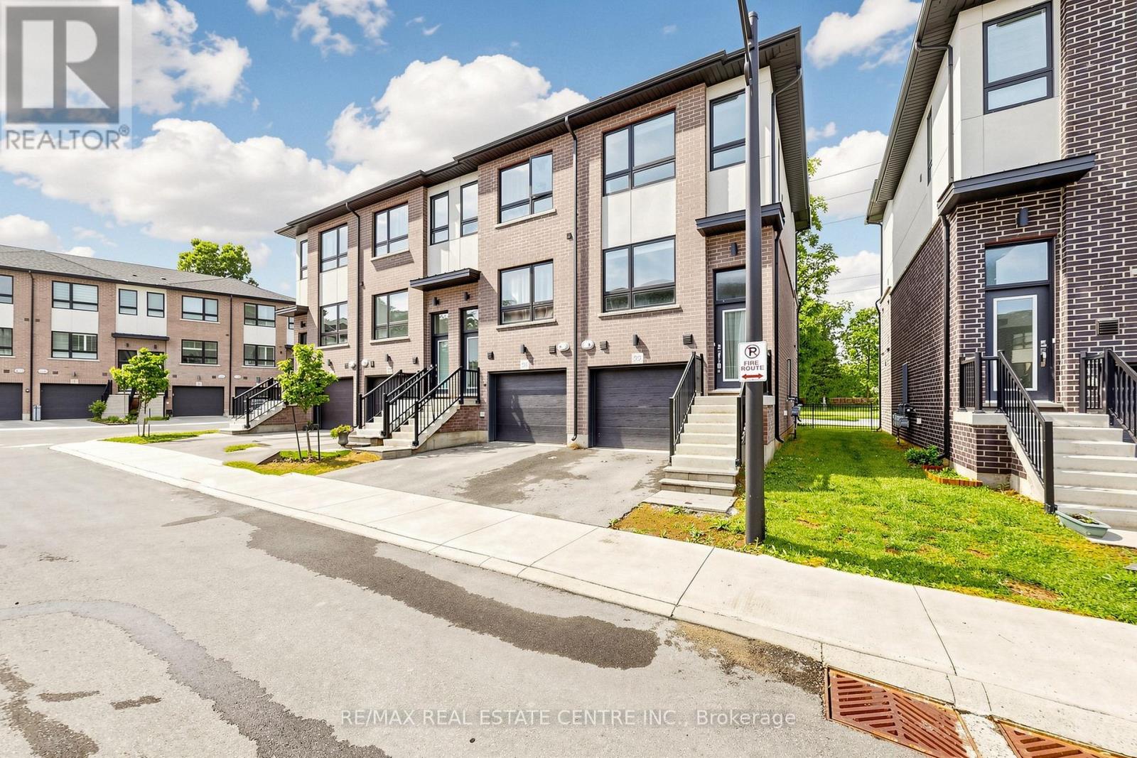 55 - 720 Grey  Street S, Brantford, Ontario  N3S 0K2 - Photo 2 - X13430052