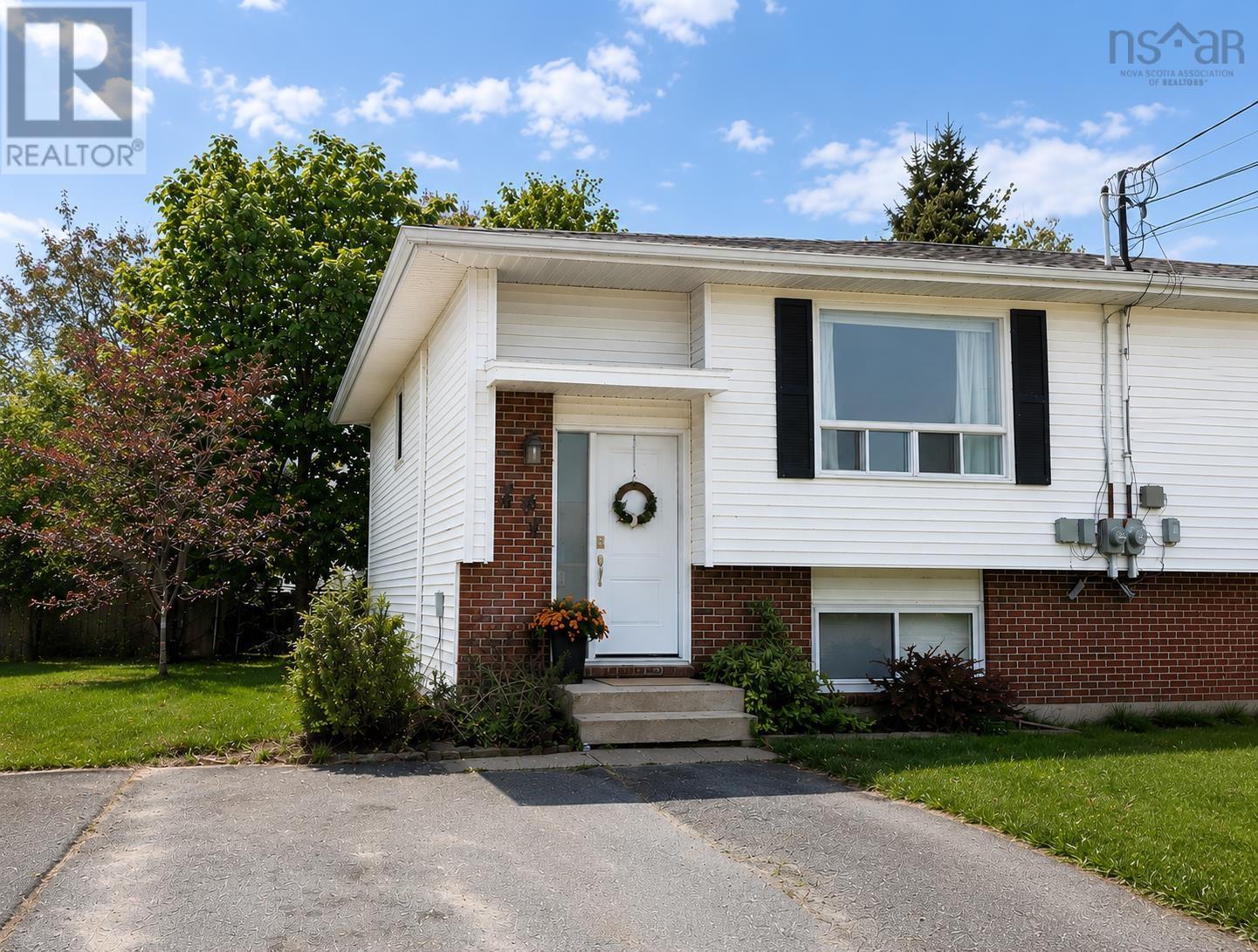 30 Merrimac Drive, Dartmouth, Nova Scotia  B2W 4P8 - Photo 1 - 202614039