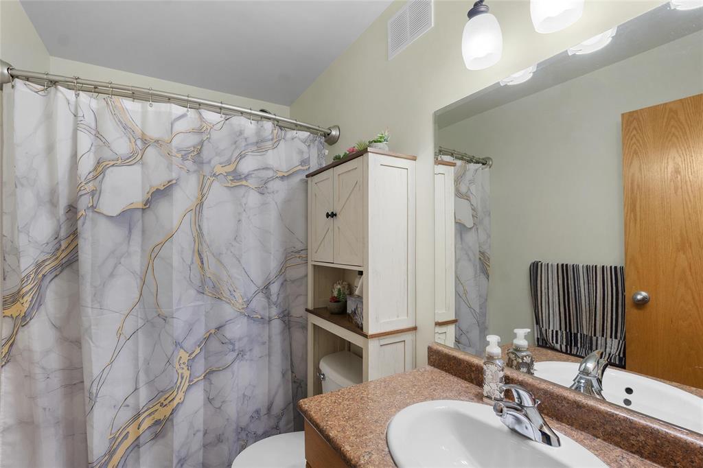 341 Notre Dame Drive, Lorette, Manitoba R5K 0Y3 - Photo 9 - 202613415