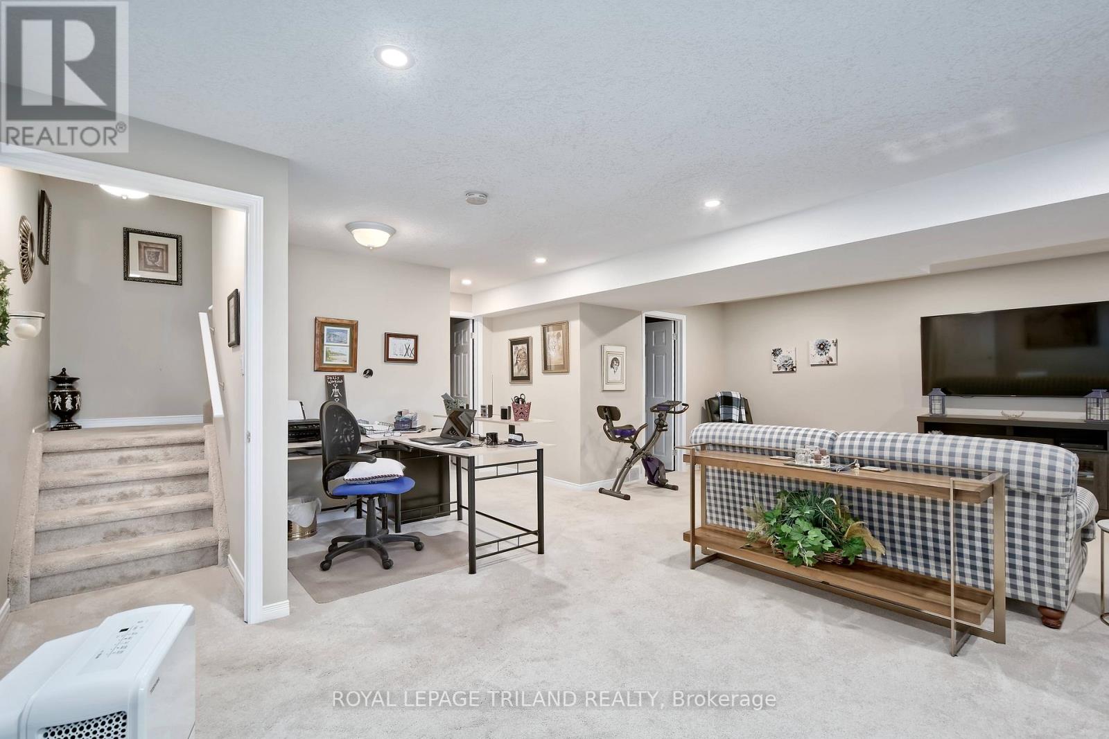 1427 South Wenige Drive, London North, Ontario  N5X 4N1 - Photo 17 - X13430108