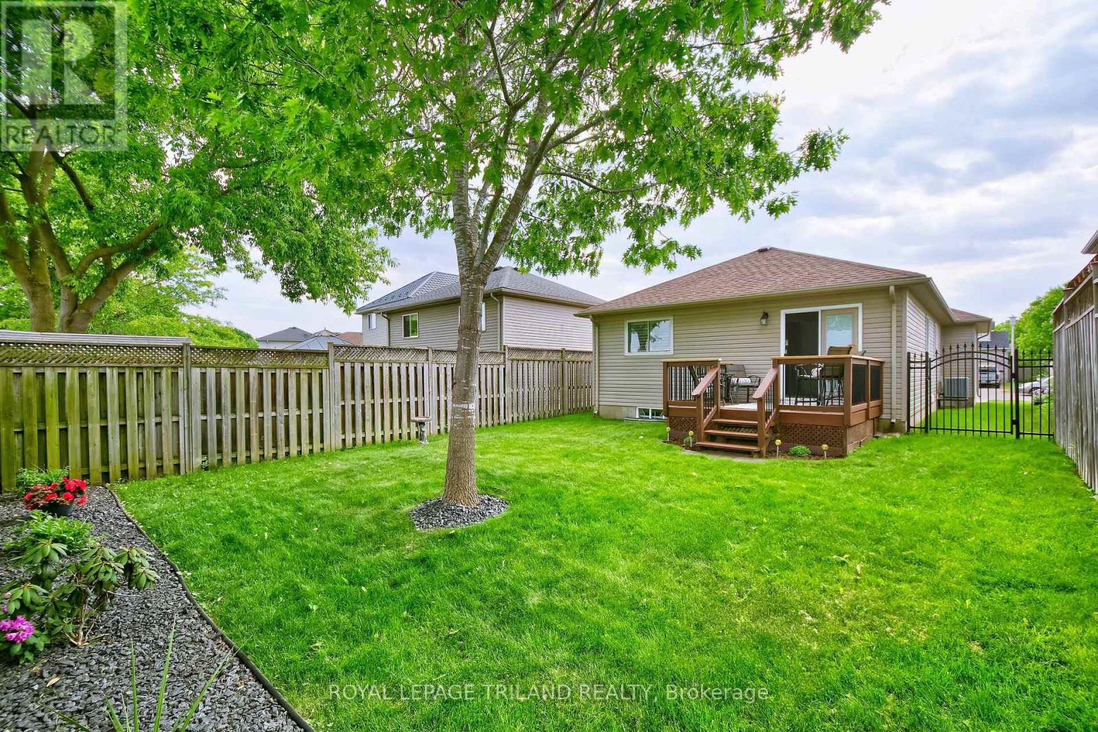 1427 South Wenige Drive, London North, Ontario  N5X 4N1 - Photo 23 - X13430108