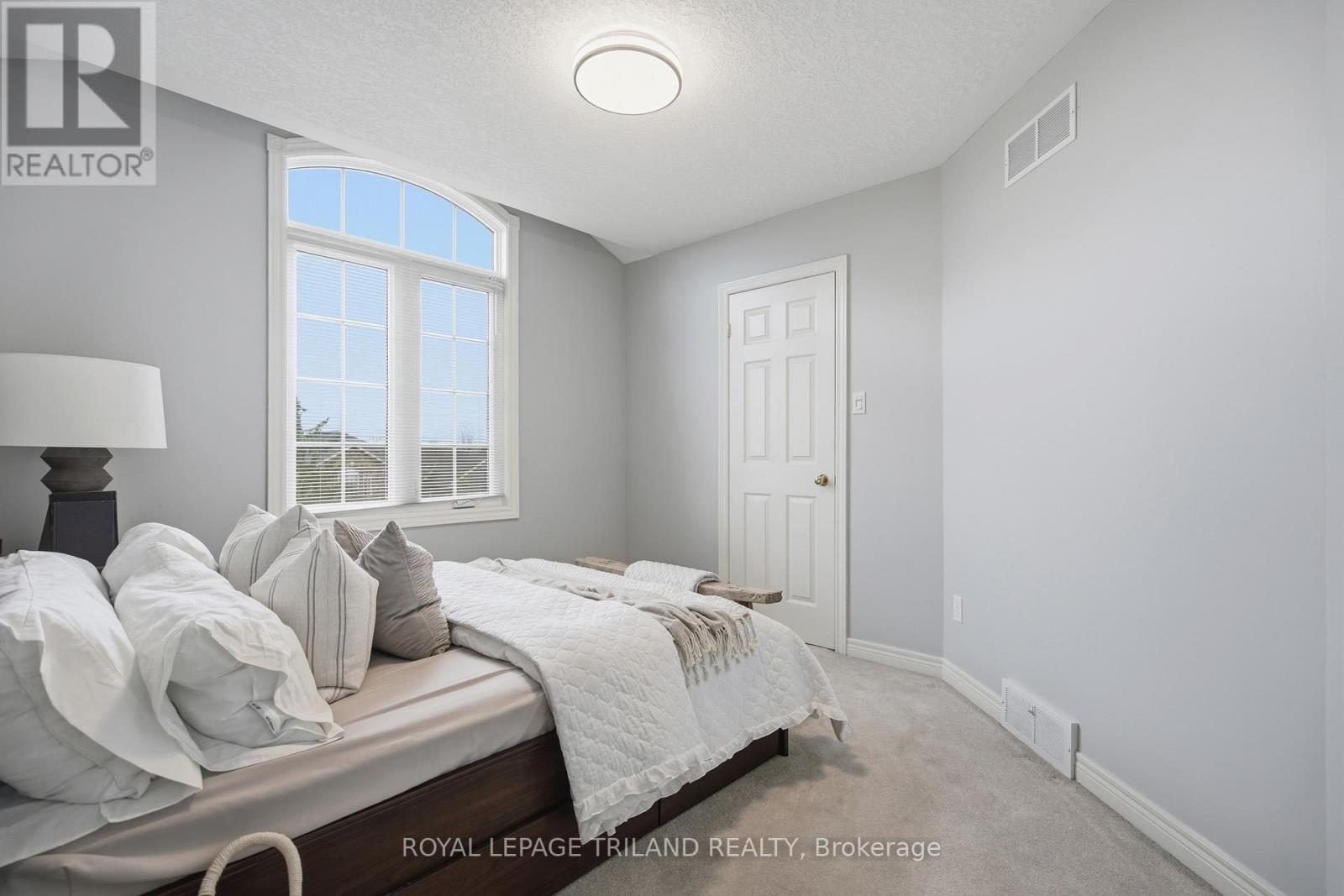 32 Wingreen Lane, Middlesex Centre, Ontario  N0L 1R0 - Photo 24 - X13430122