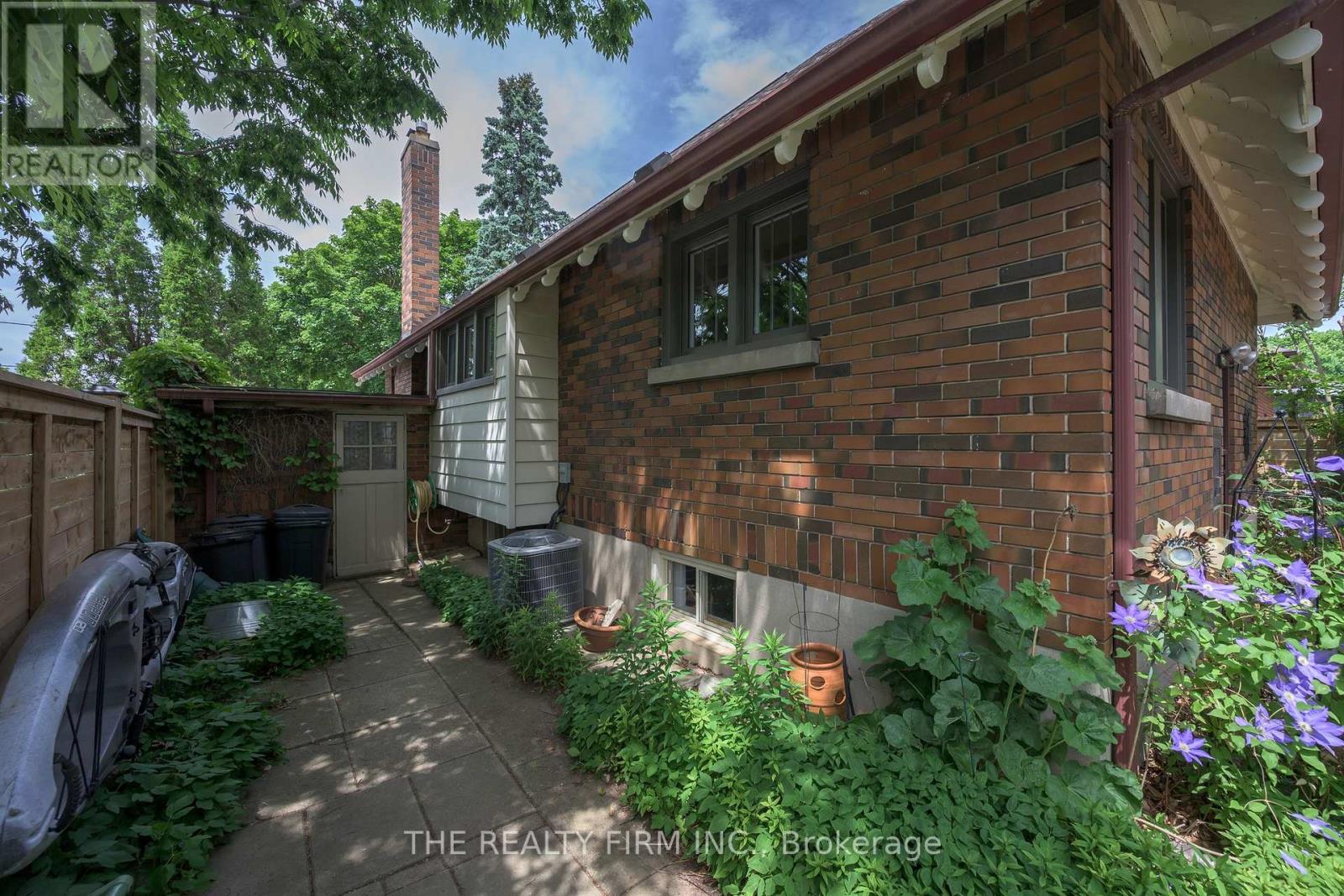 252 Edward Street, London South, Ontario  N6C 3J6 - Photo 33 - X13430124