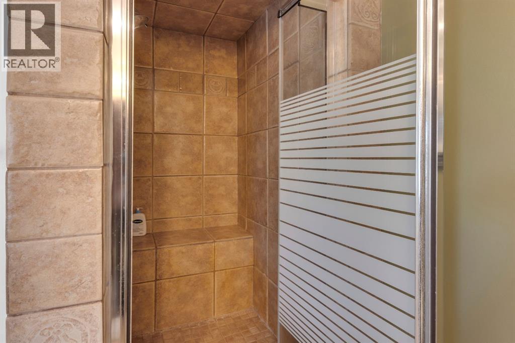 147 Hawkcliff Way NW, Calgary, Alberta  T3G 2S6 - Photo 25 - A2319467