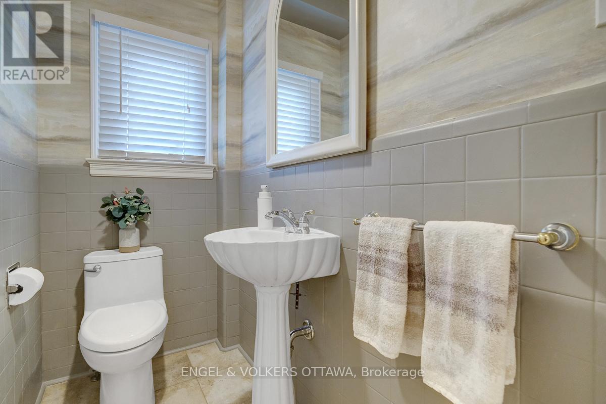 10 Rock Avenue, Ottawa, Ontario  K1M 1A6 - Photo 22 - X13430074