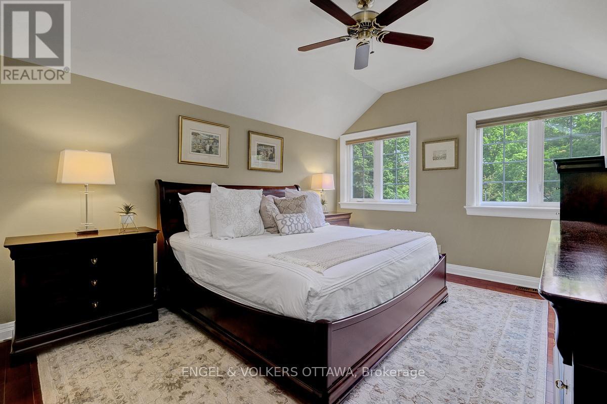 10 Rock Avenue, Ottawa, Ontario  K1M 1A6 - Photo 24 - X13430074