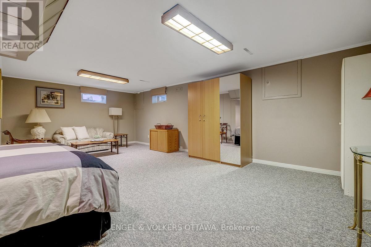 10 Rock Avenue, Ottawa, Ontario  K1M 1A6 - Photo 33 - X13430074