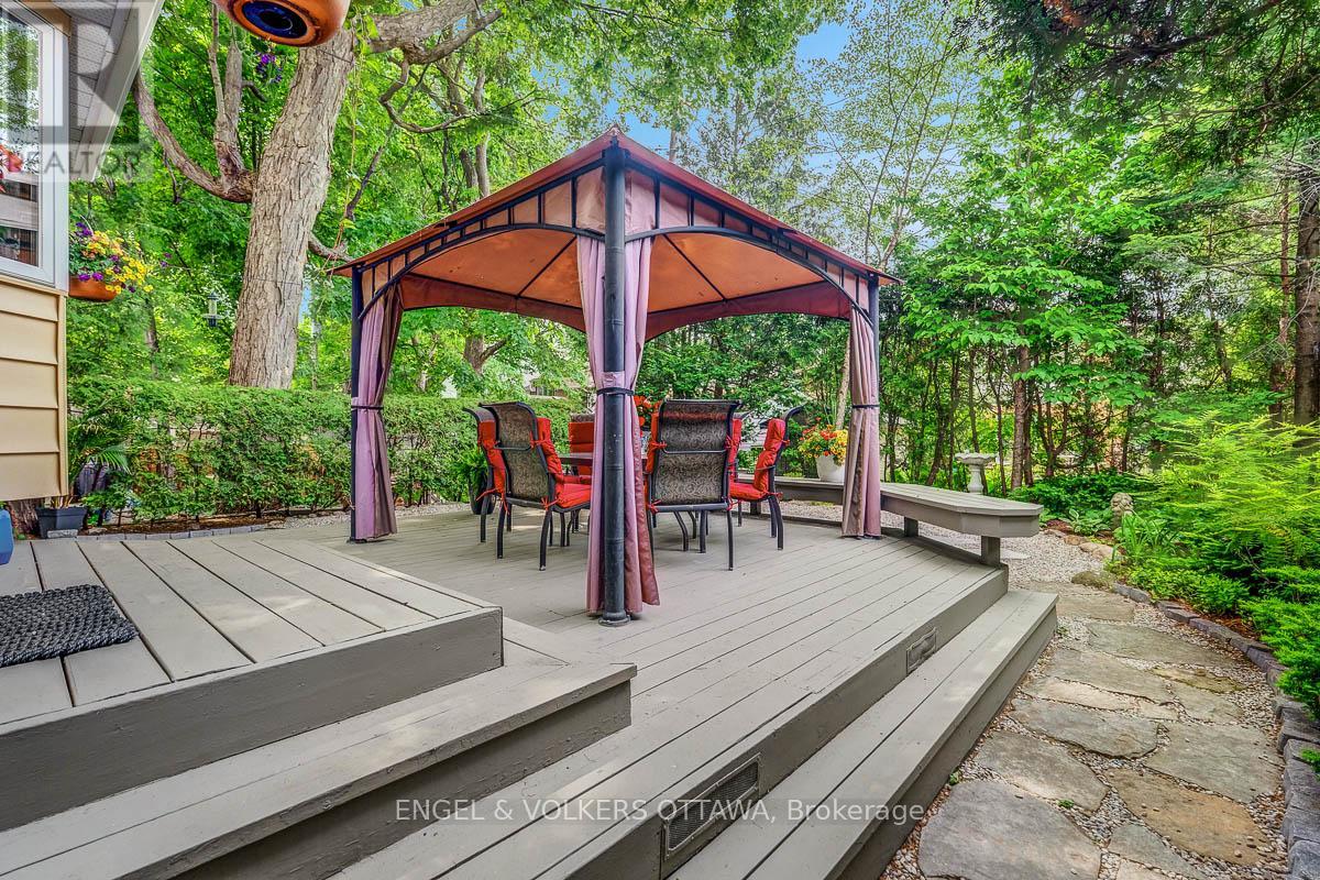 10 Rock Avenue, Ottawa, Ontario  K1M 1A6 - Photo 46 - X13430074