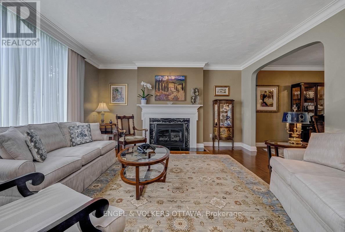 10 Rock Avenue, Ottawa, Ontario  K1M 1A6 - Photo 6 - X13430074