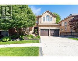 1392 CLEARWATER Crescent, Oakville, Ontario