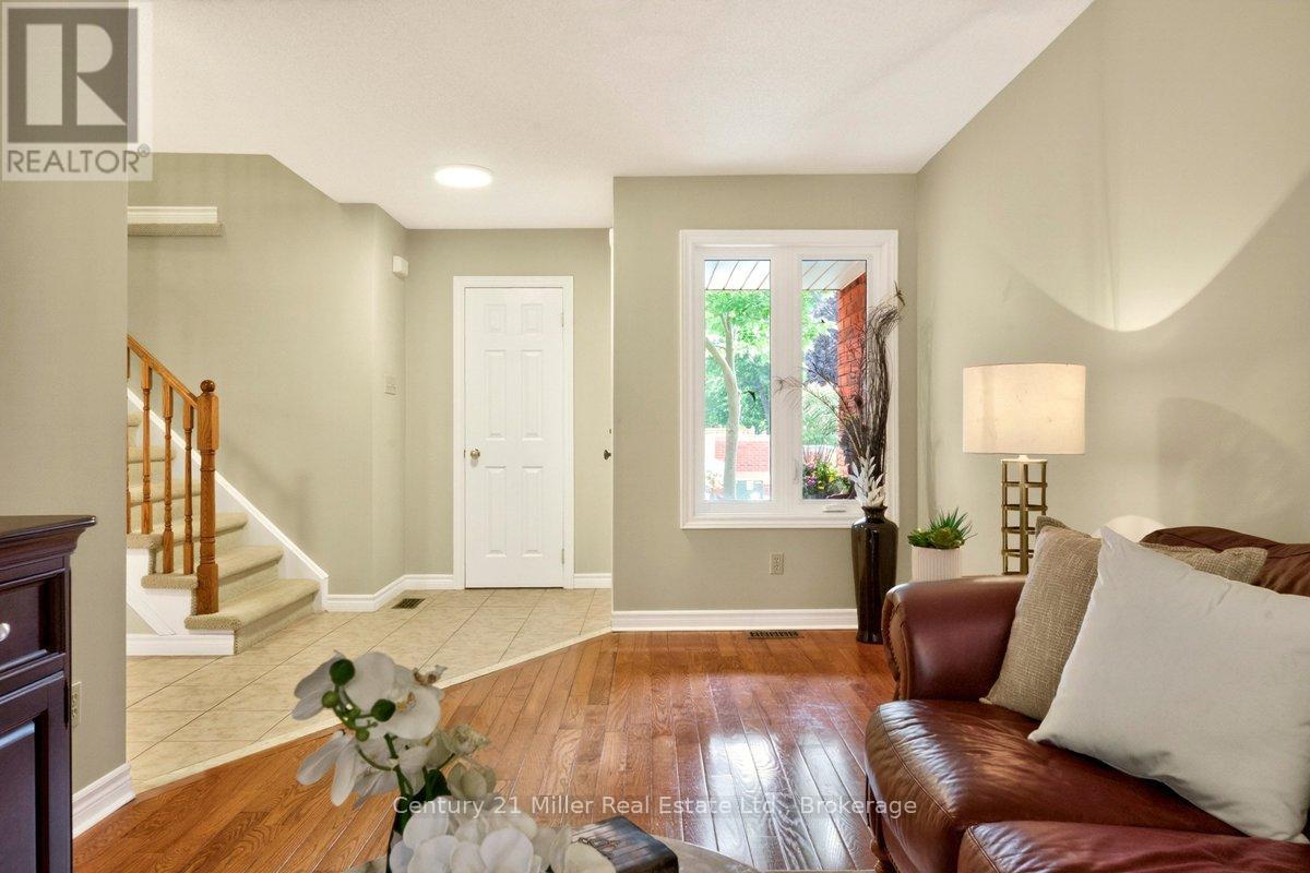 19 - 2006 Glenada Crescent, Oakville, Ontario  L6H 5R9 - Photo 12 - W13430198