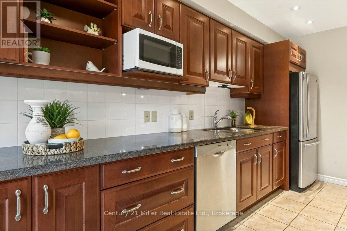 19 - 2006 Glenada Crescent, Oakville, Ontario  L6H 5R9 - Photo 13 - W13430198