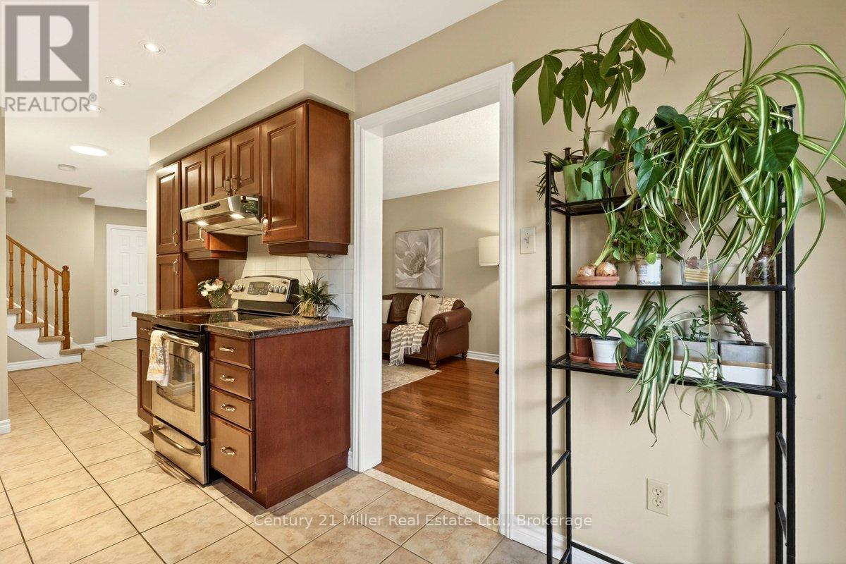 19 - 2006 Glenada Crescent, Oakville, Ontario  L6H 5R9 - Photo 15 - W13430198