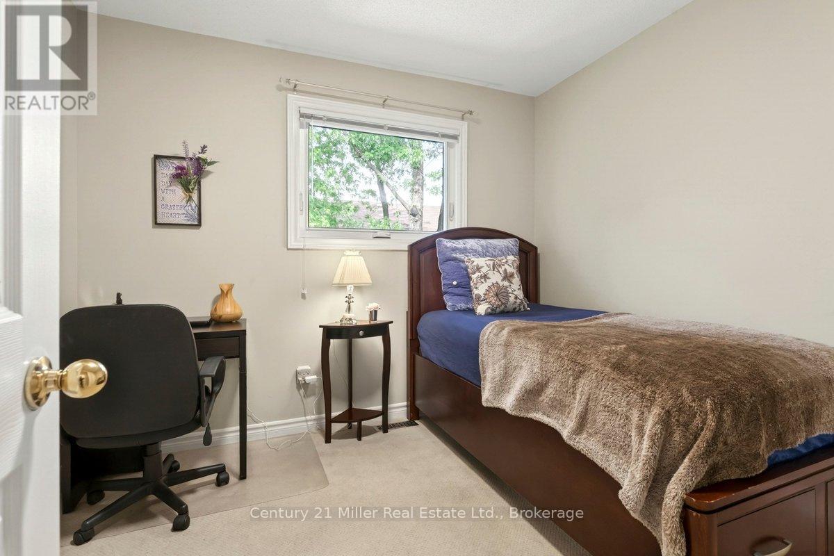19 - 2006 Glenada Crescent, Oakville, Ontario  L6H 5R9 - Photo 21 - W13430198