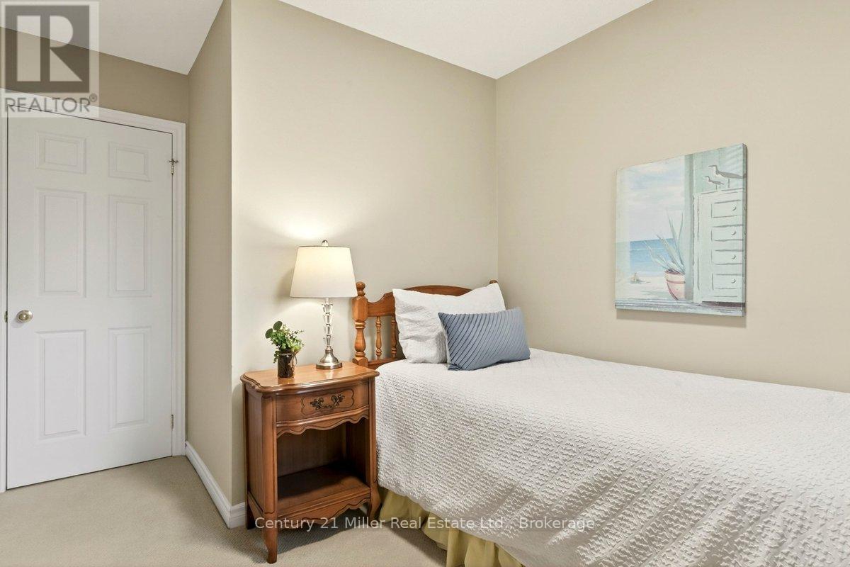 19 - 2006 Glenada Crescent, Oakville, Ontario  L6H 5R9 - Photo 25 - W13430198