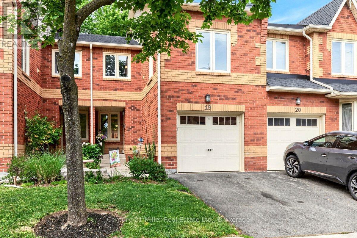 19 - 2006 Glenada Crescent, Oakville, Ontario  L6H 5R9 - Photo 3 - W13430198