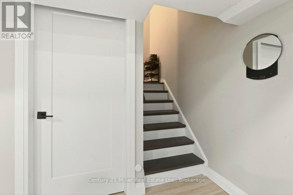 19 - 2006 Glenada Crescent, Oakville, Ontario  L6H 5R9 - Photo 33 - W13430198