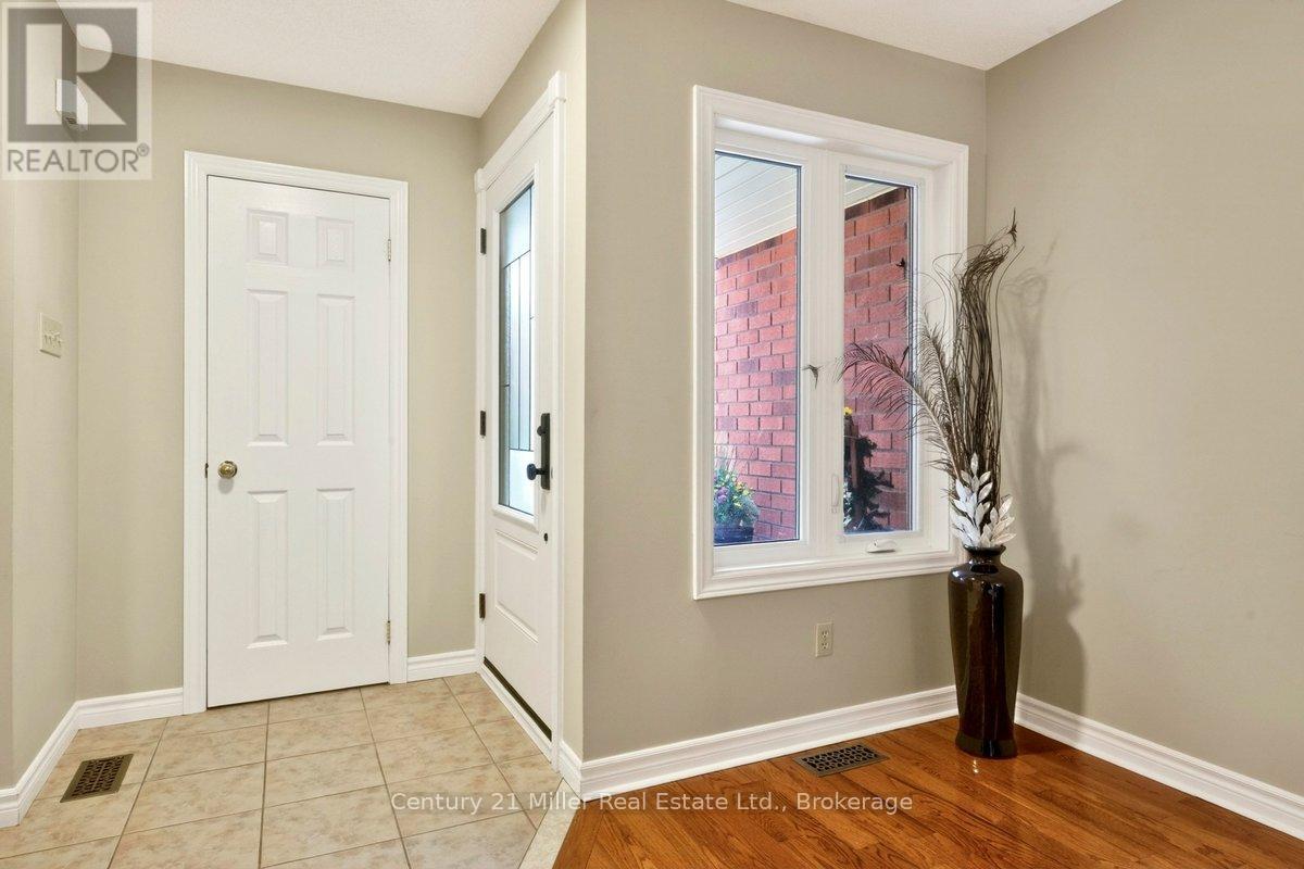 19 - 2006 Glenada Crescent, Oakville, Ontario  L6H 5R9 - Photo 6 - W13430198