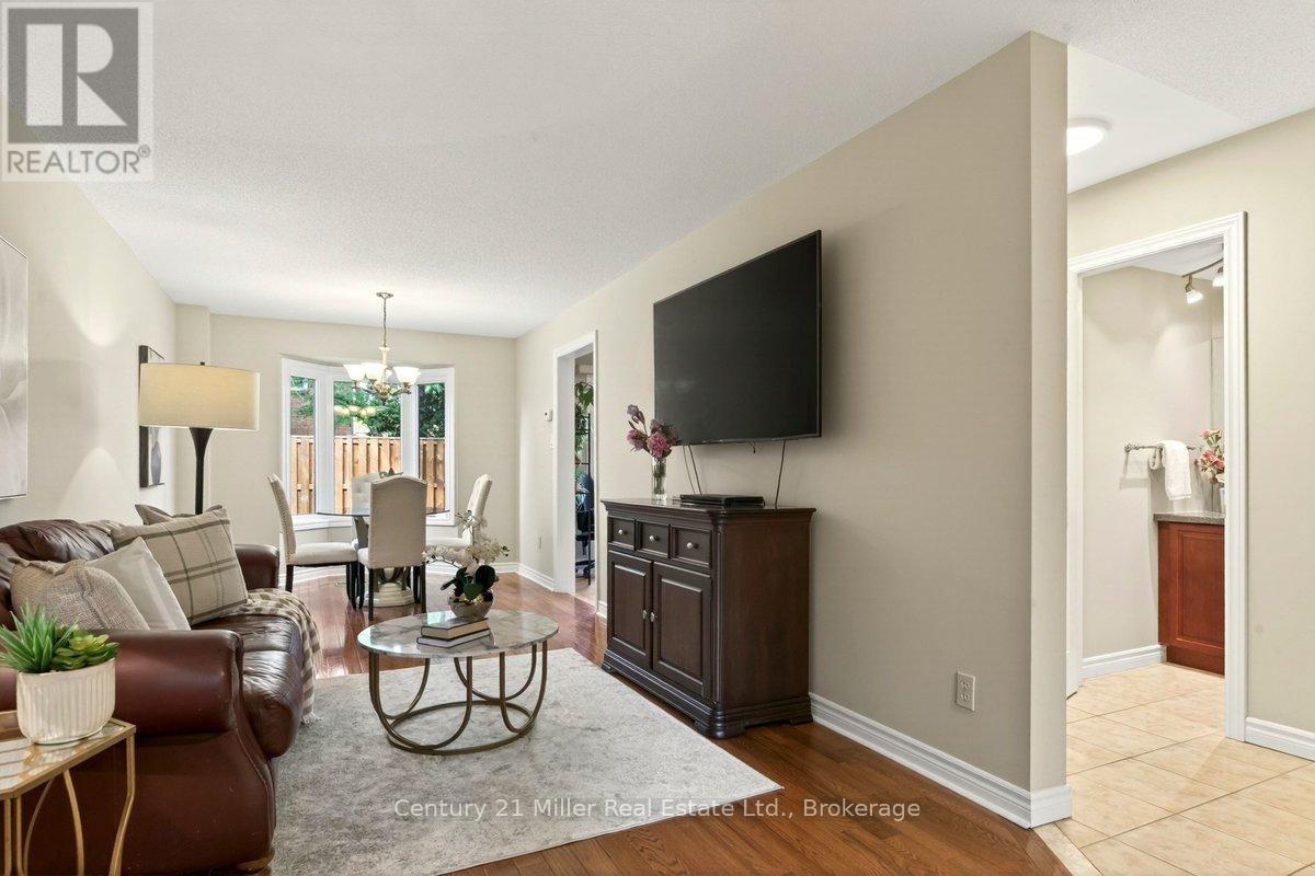 19 - 2006 Glenada Crescent, Oakville, Ontario  L6H 5R9 - Photo 9 - W13430198