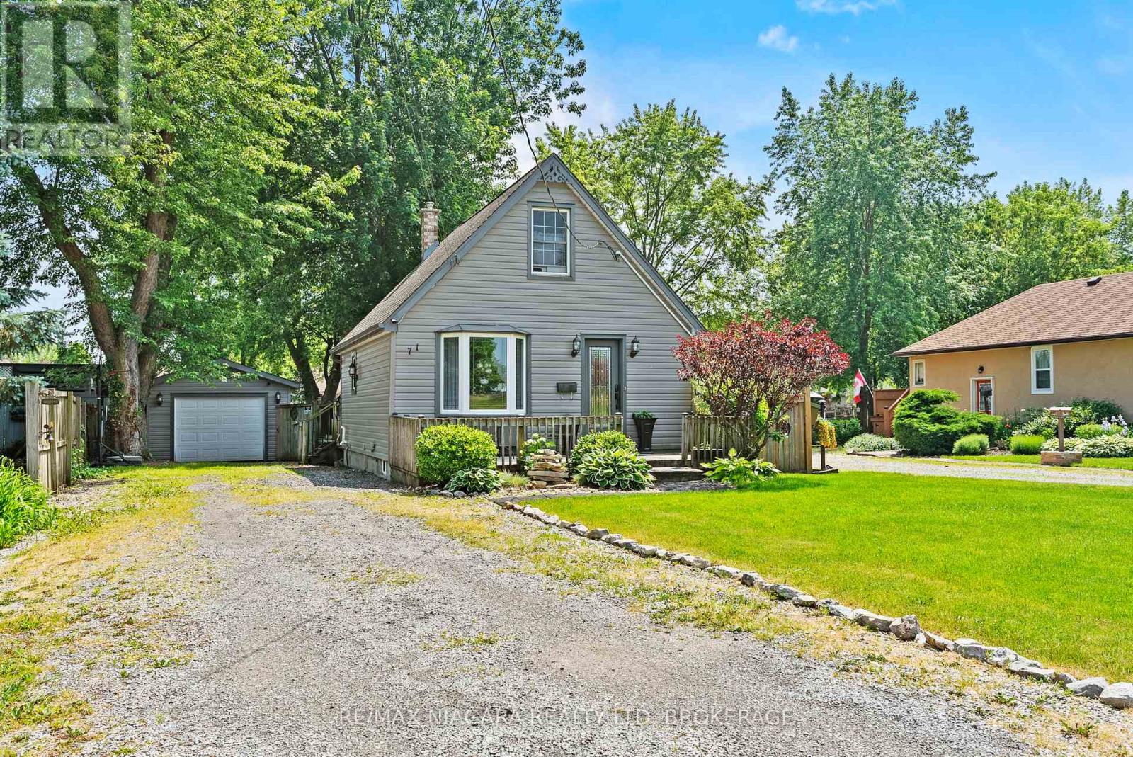 71 QUAKER ROAD, Welland, Ontario