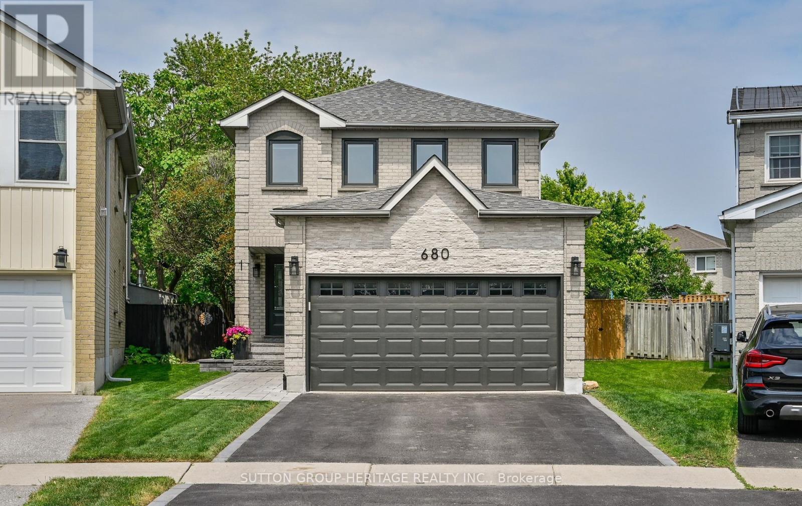 680 ERAMOSA CRESCENT, Pickering, Ontario