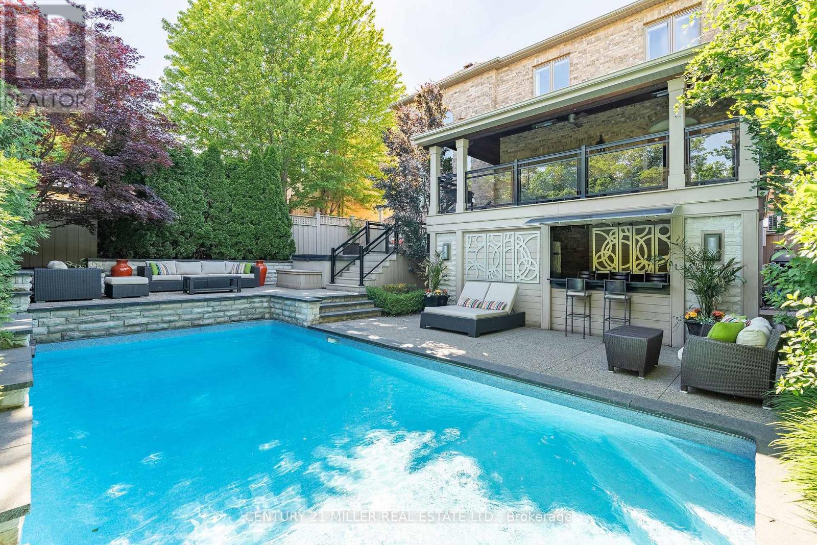 1392 Clearwater Crescent, Oakville, Ontario  L6H 7J5 - Photo 3 - W13222542