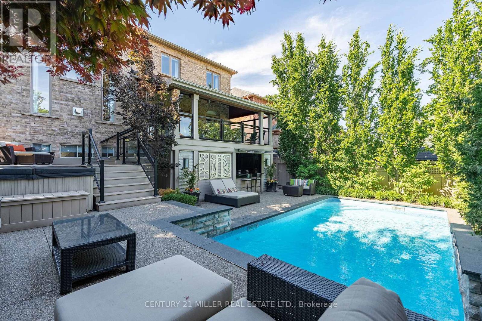 1392 Clearwater Crescent, Oakville, Ontario  L6H 7J5 - Photo 37 - W13222542