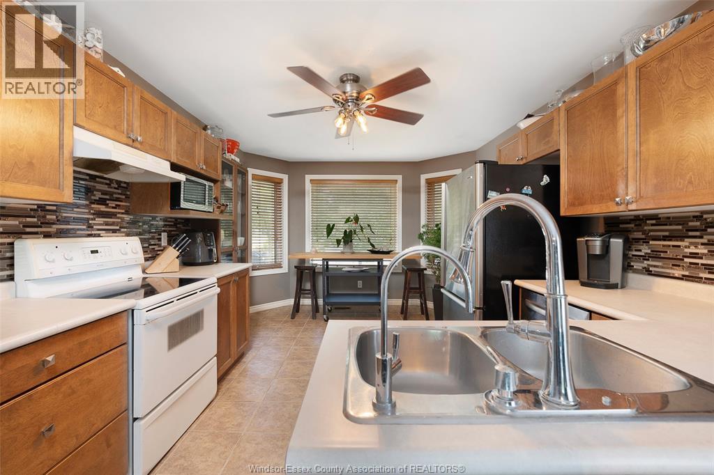 2341 Radcliff, Windsor, Ontario  N8P 1V5 - Photo 10 - 26013759