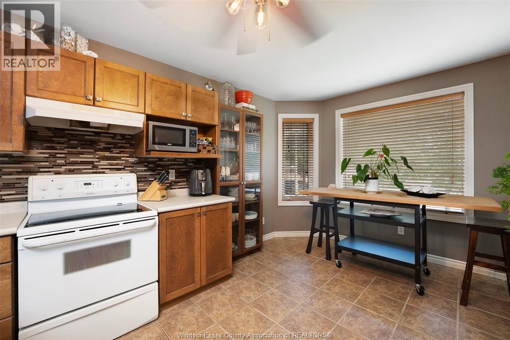 2341 Radcliff, Windsor, Ontario  N8P 1V5 - Photo 11 - 26013759