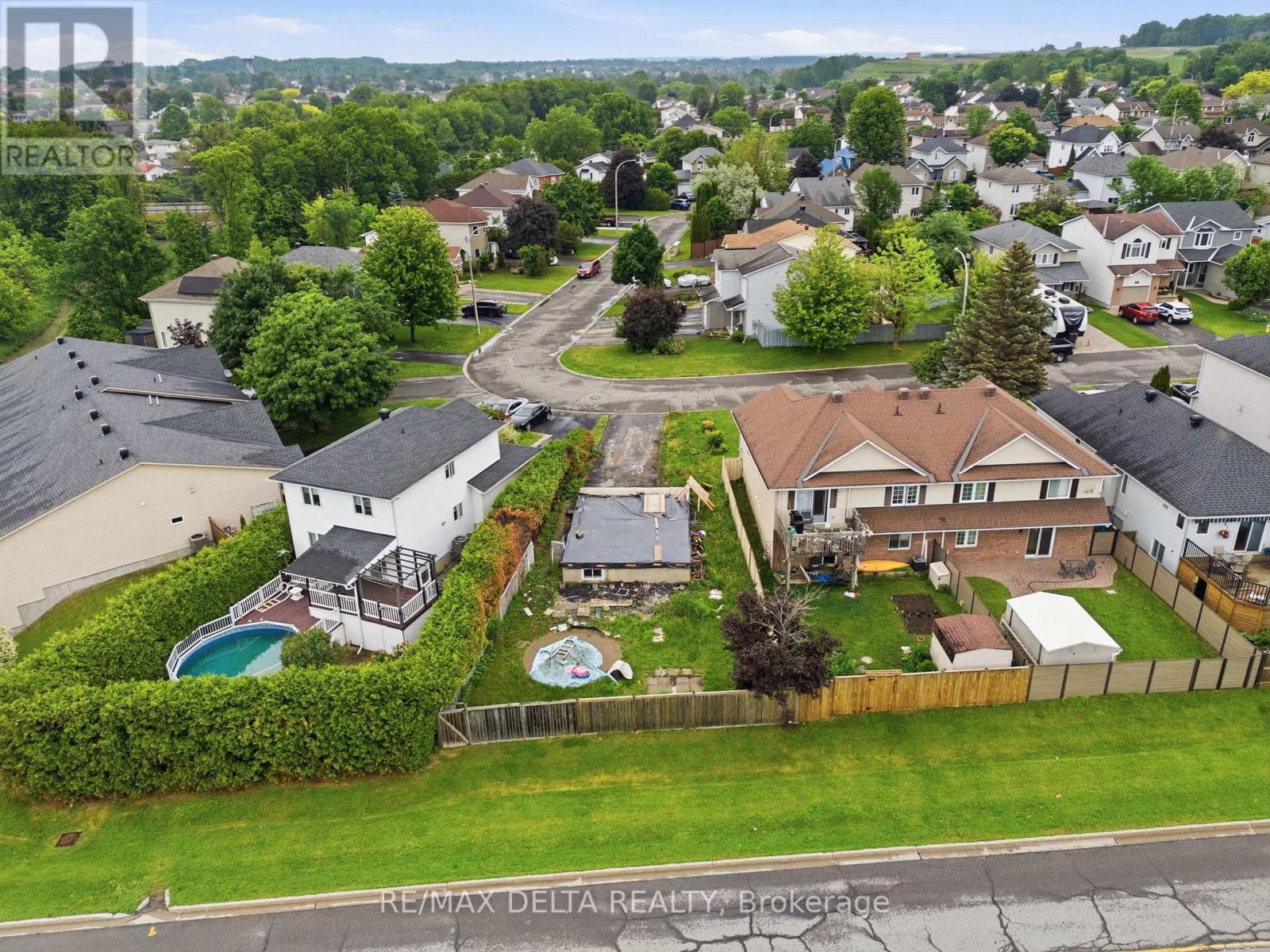2165 Cecile Crescent, Clarence-Rockland, Ontario  K4K 1S4 - Photo 8 - X12845492
