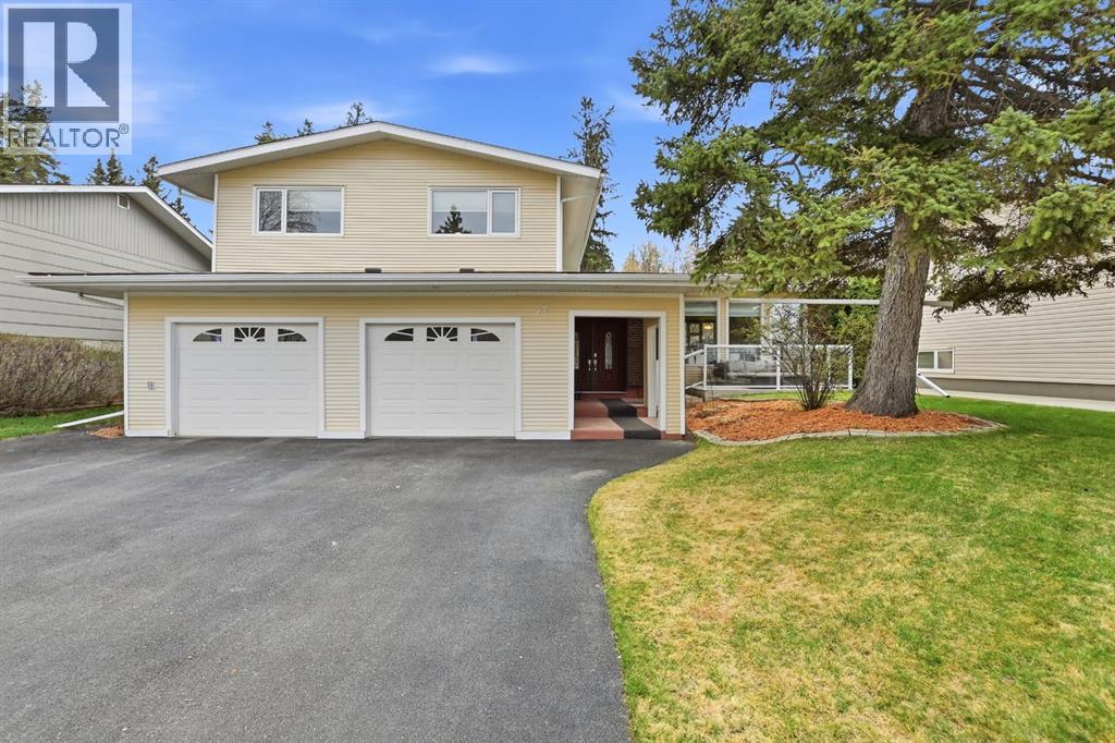 93 Page Avenue, Red Deer, Alberta  T4P 1J7 - Photo 1 - A2310261