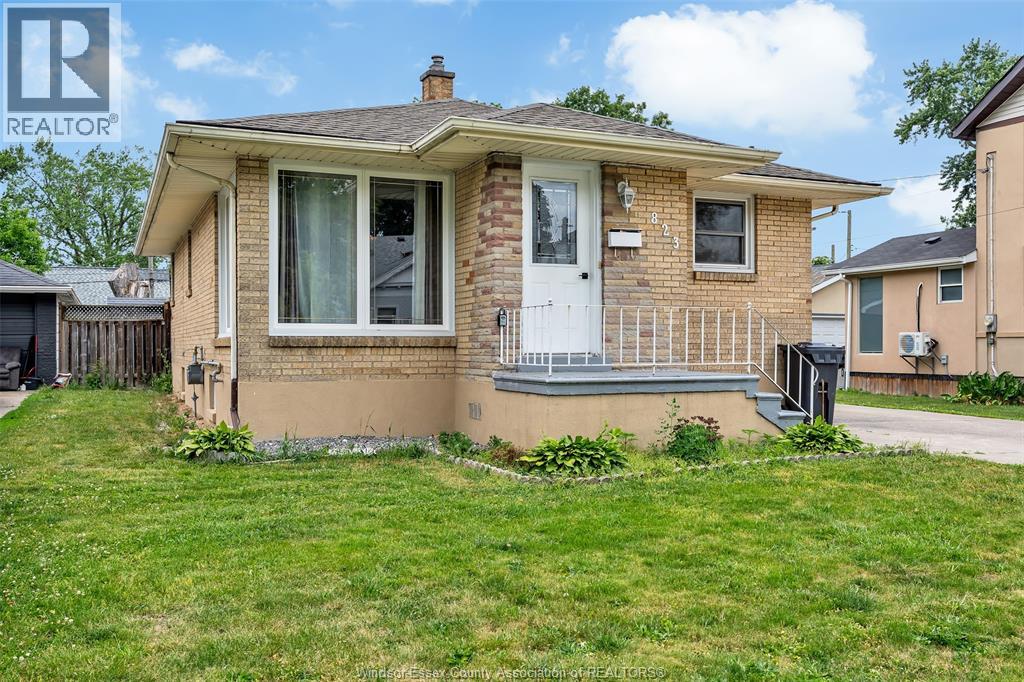 823 Jos Janisse Avenue, Windsor, Ontario  N8Y 3A7 - Photo 1 - 26013745