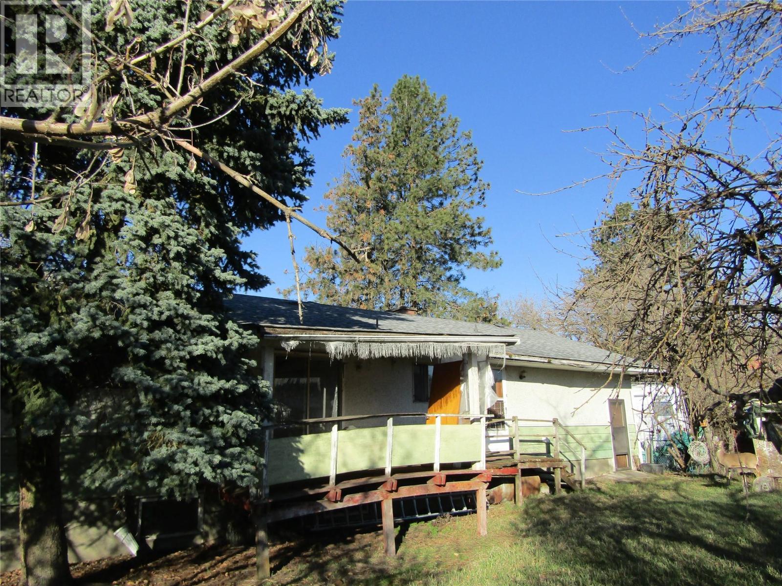 7560 23rd Street, Grand Forks, British Columbia