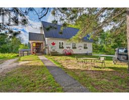 14 RAIN LAKE ROAD E, Kearney, Ontario