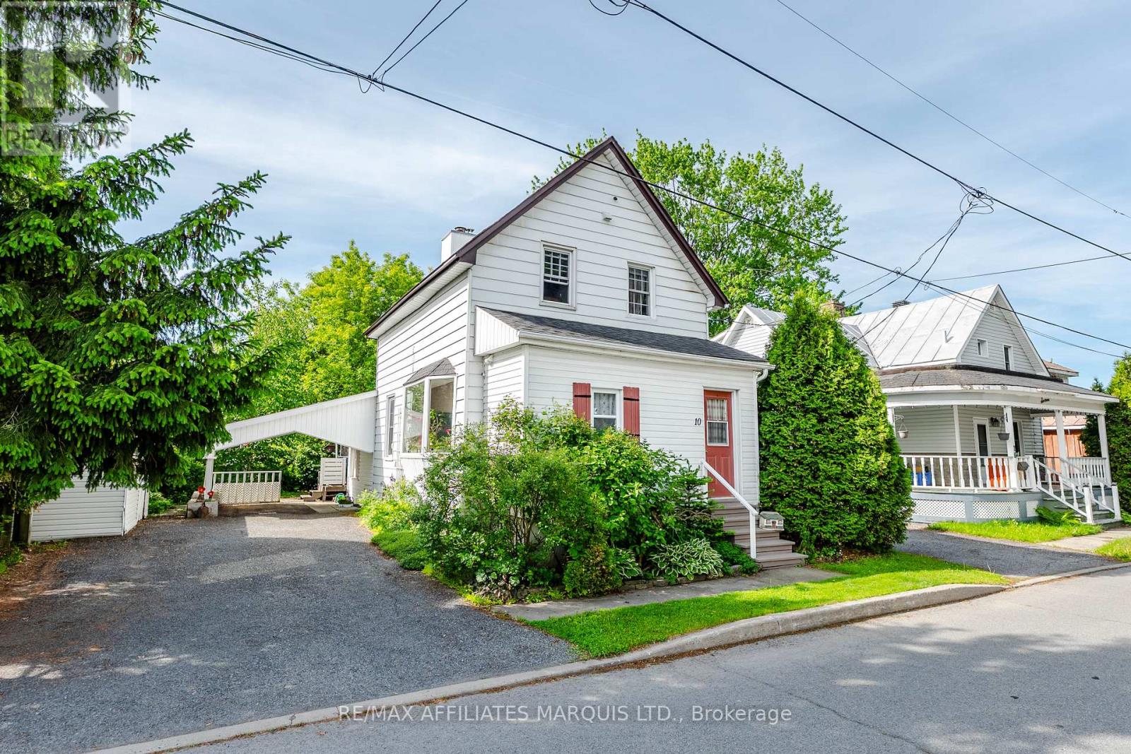 10 Smith Avenue, Cornwall, Ontario  K6J 1E9 - Photo 1 - X13430110