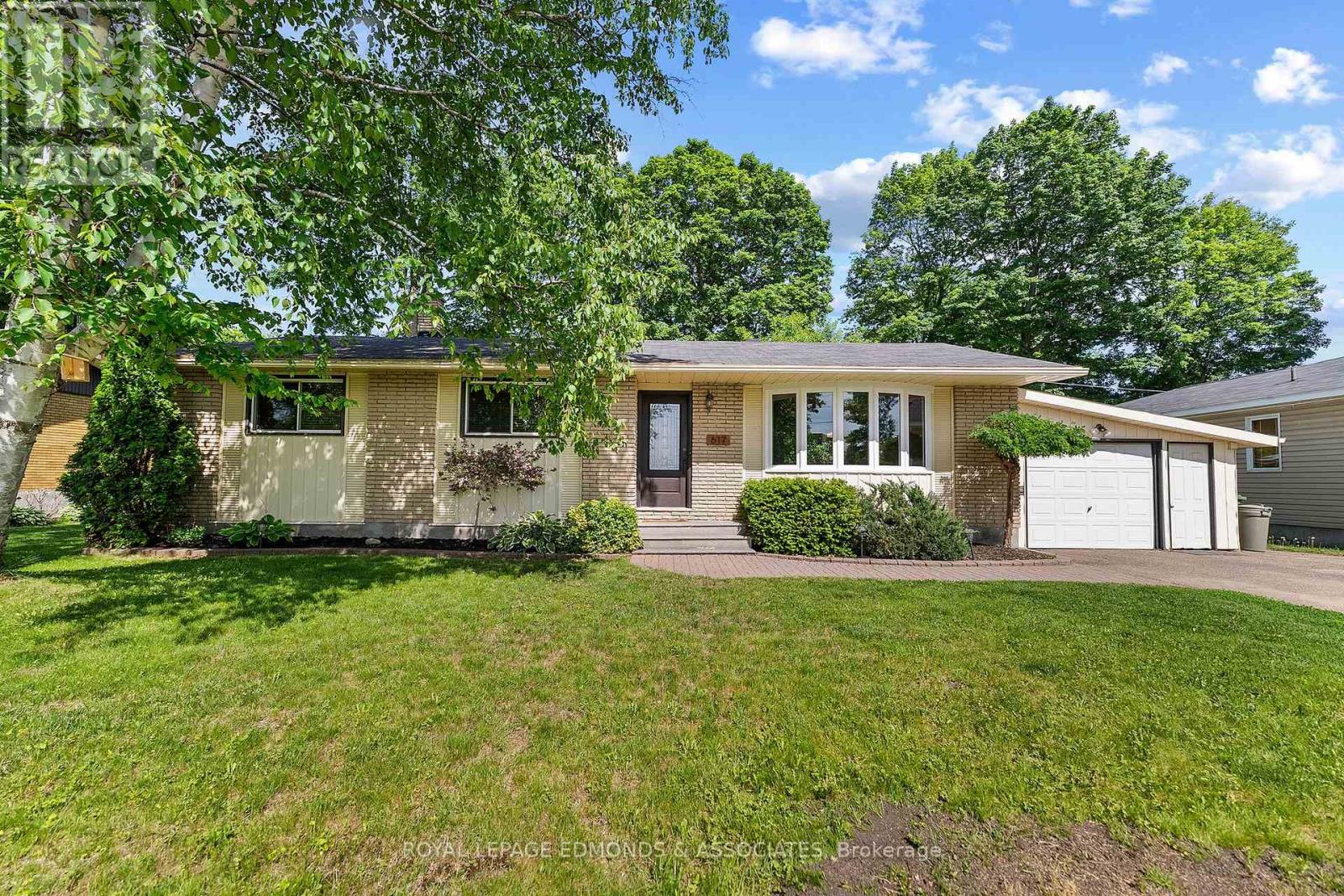 617 Cecelia Street, Pembroke, Ontario  K8A 1T6 - Photo 1 - X13430078
