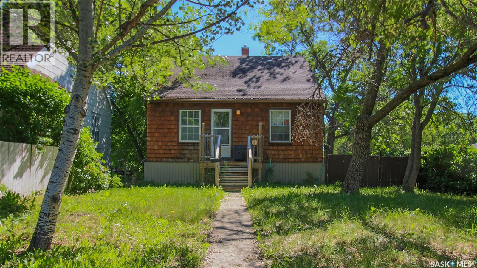 1277 Queen Street, Regina, Saskatchewan  S4T 4B5 - Photo 1 - SK038989