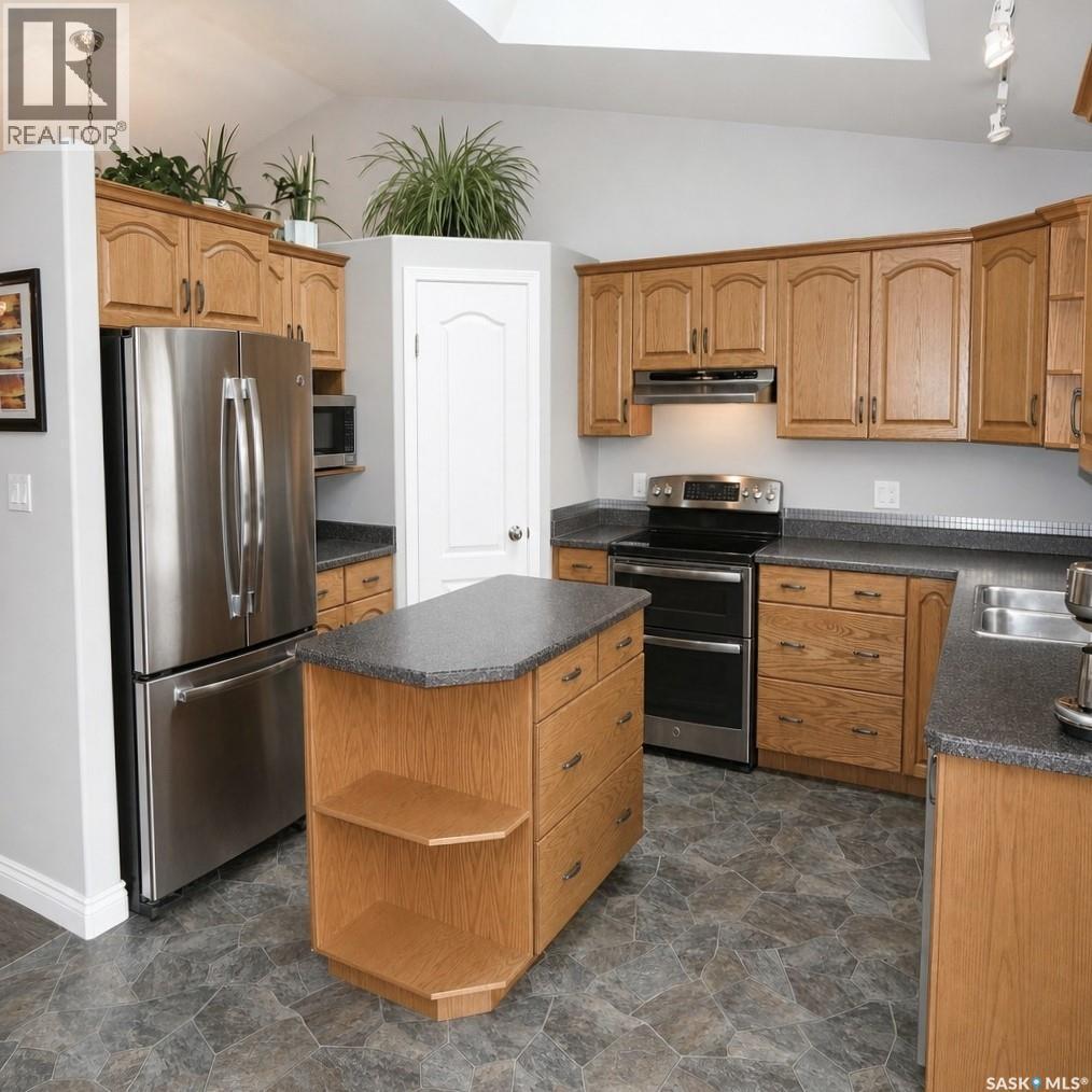 138 Lavalee Place, Saskatoon, Saskatchewan  S7J 5K7 - Photo 5 - SK038869