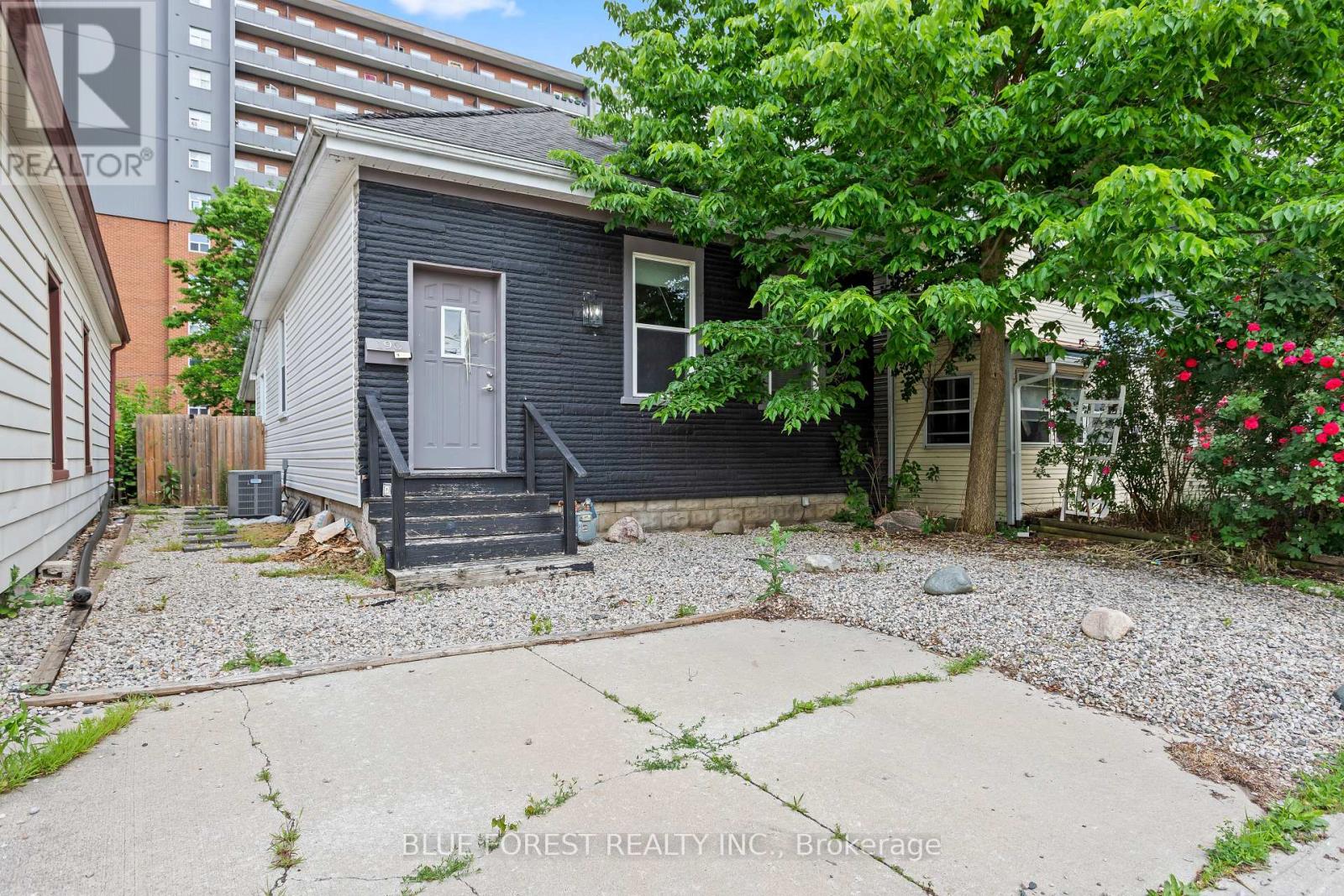 190 Clarence Street, London East, Ontario  N6B 2J7 - Photo 3 - X13425316