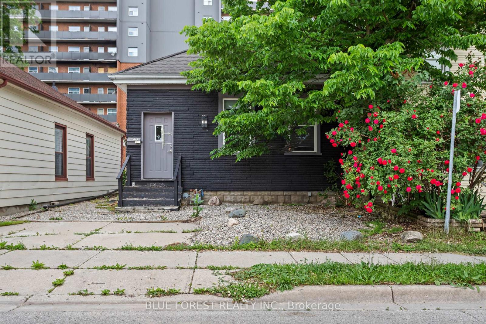 190 Clarence Street, London East, Ontario  N6B 2J7 - Photo 2 - X13425316