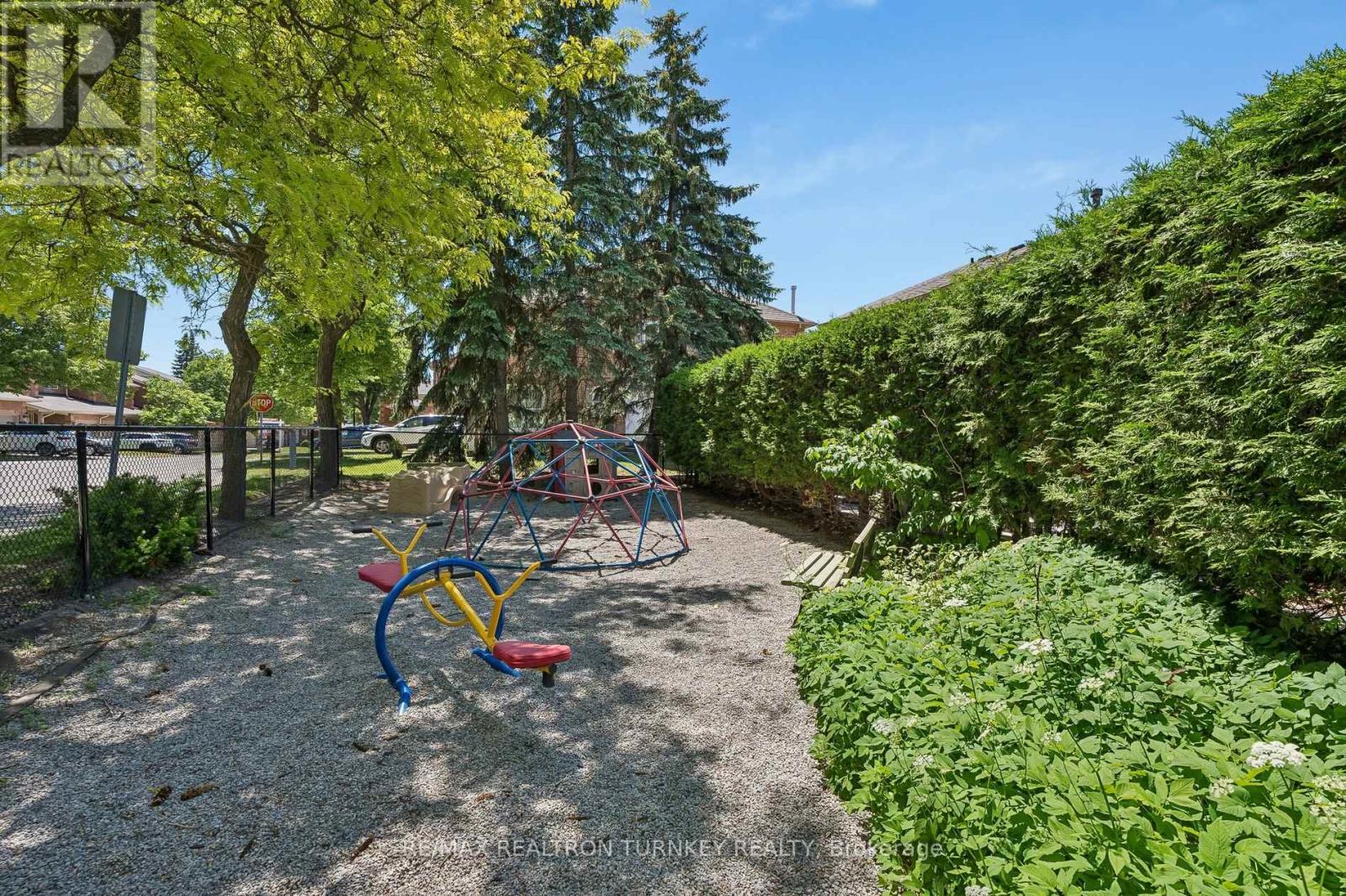 877 Playter Crescent, Newmarket, Ontario  L3X 1W8 - Photo 43 - N13428350