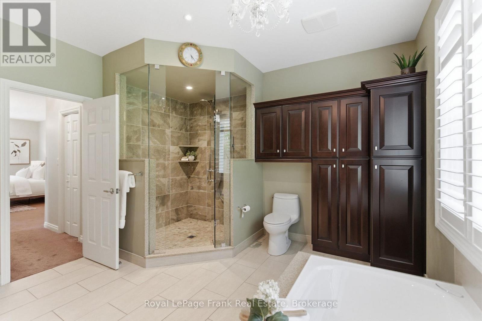 8 Buggey Lane, Ajax, Ontario  L1Z 1X4 - Photo 26 - E13430068