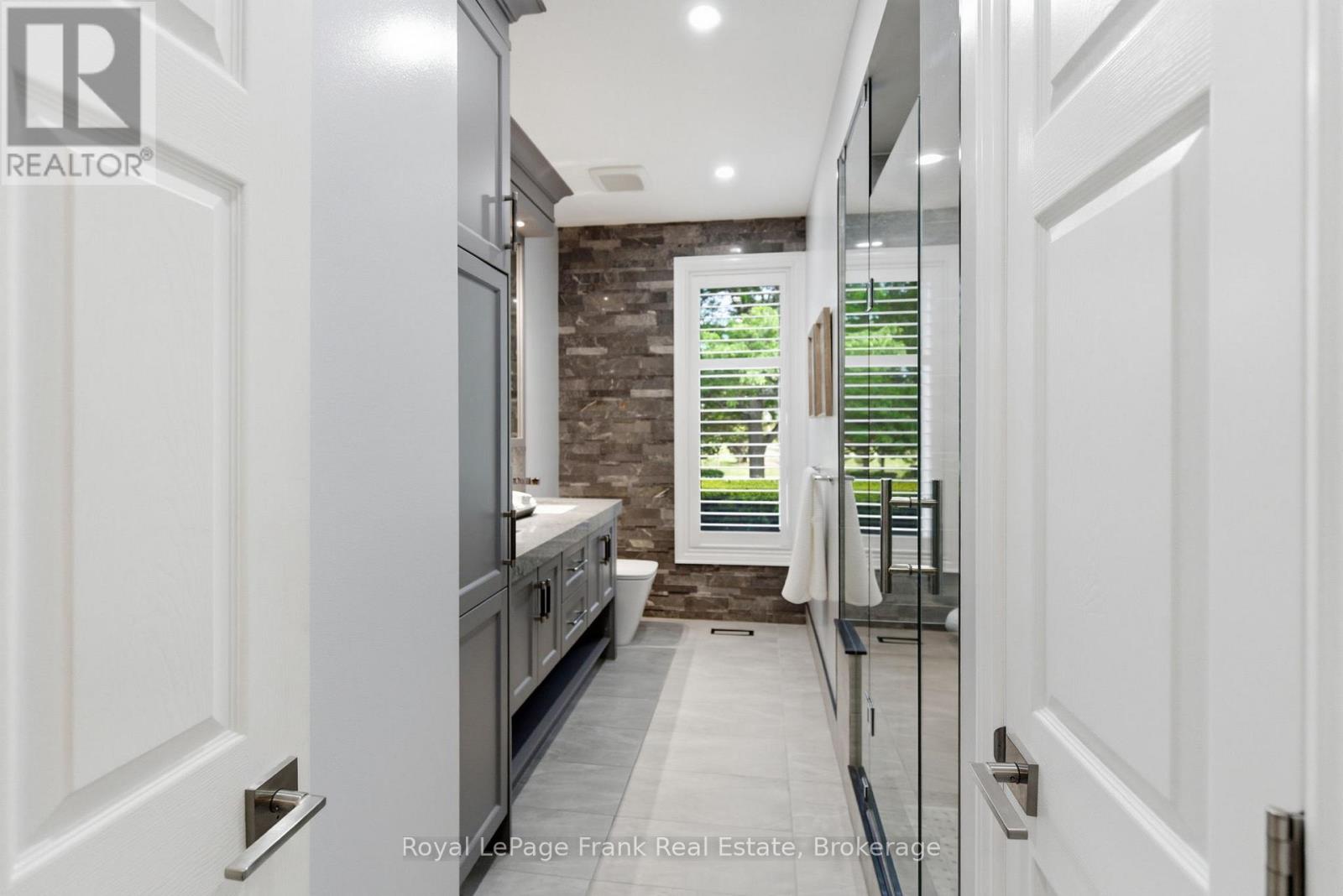8 Buggey Lane, Ajax, Ontario  L1Z 1X4 - Photo 27 - E13430068