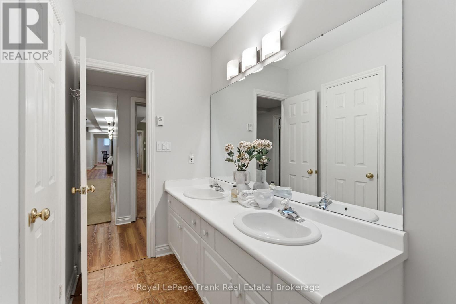 8 Buggey Lane, Ajax, Ontario  L1Z 1X4 - Photo 39 - E13430068