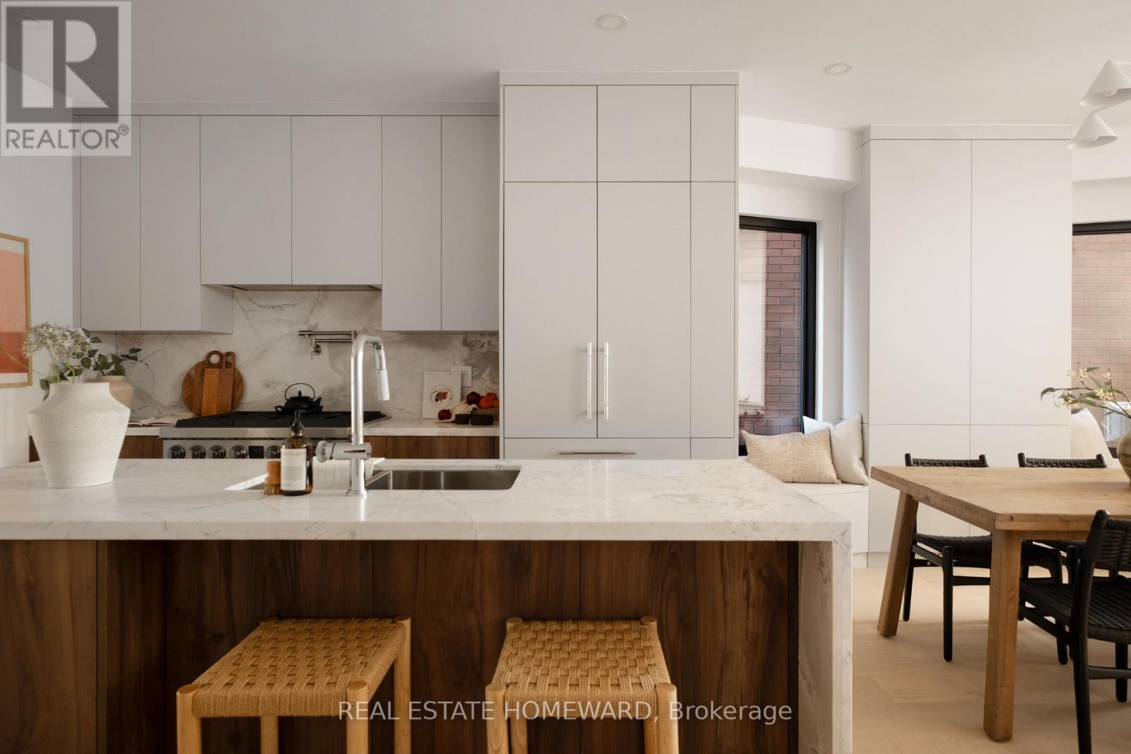 254 Bain Avenue, Toronto, Ontario  M4K 1G3 - Photo 12 - E13430126