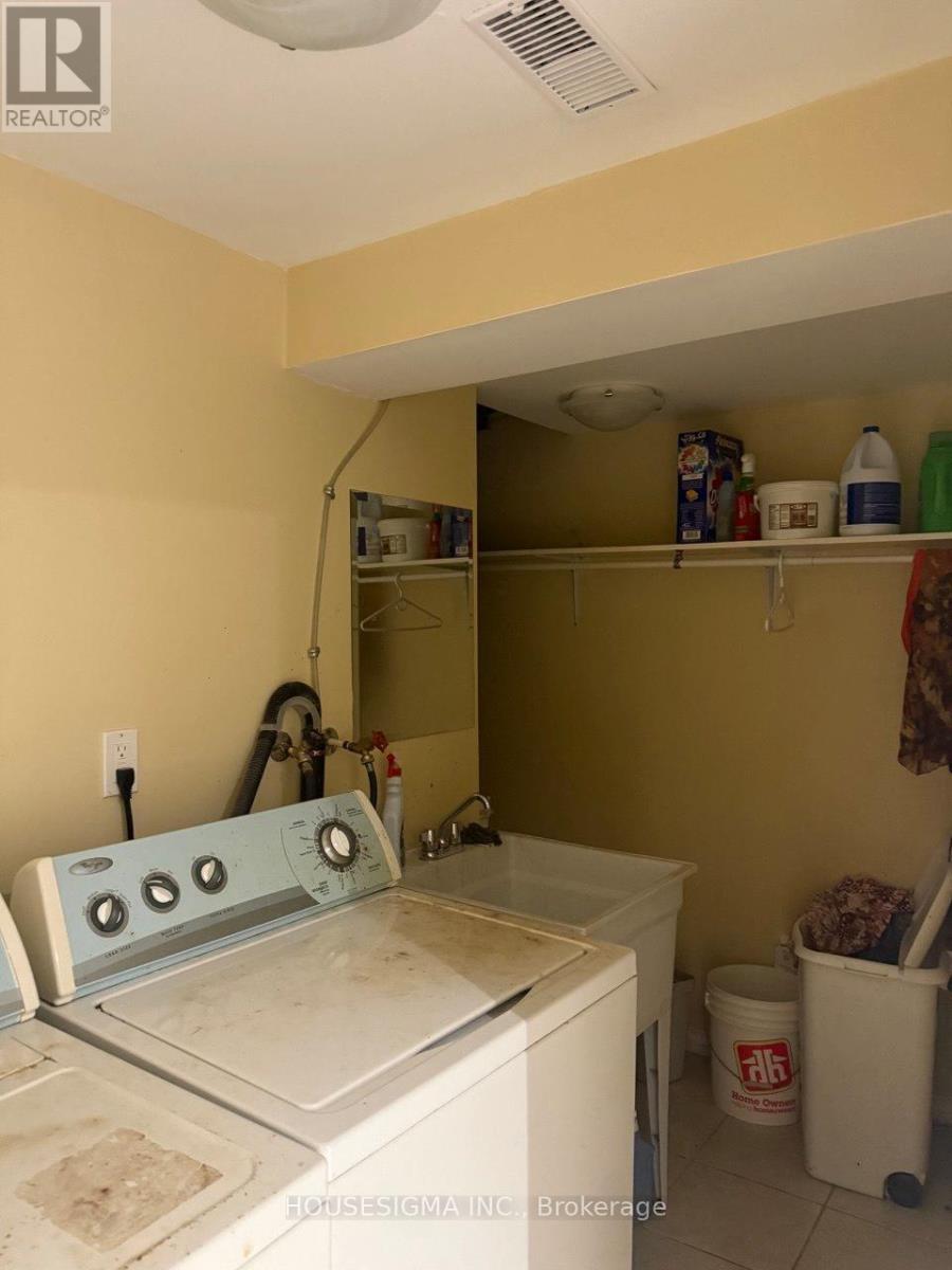 Basement - 19 Granard Boulevard, Toronto, Ontario  M1M 2E2 - Photo 11 - E13430128