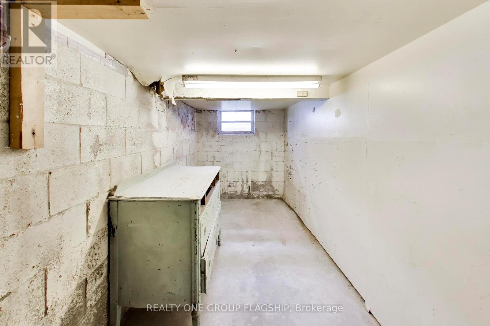 55 Frater Avenue, Toronto, Ontario  M4C 2H5 - Photo 27 - E13430188