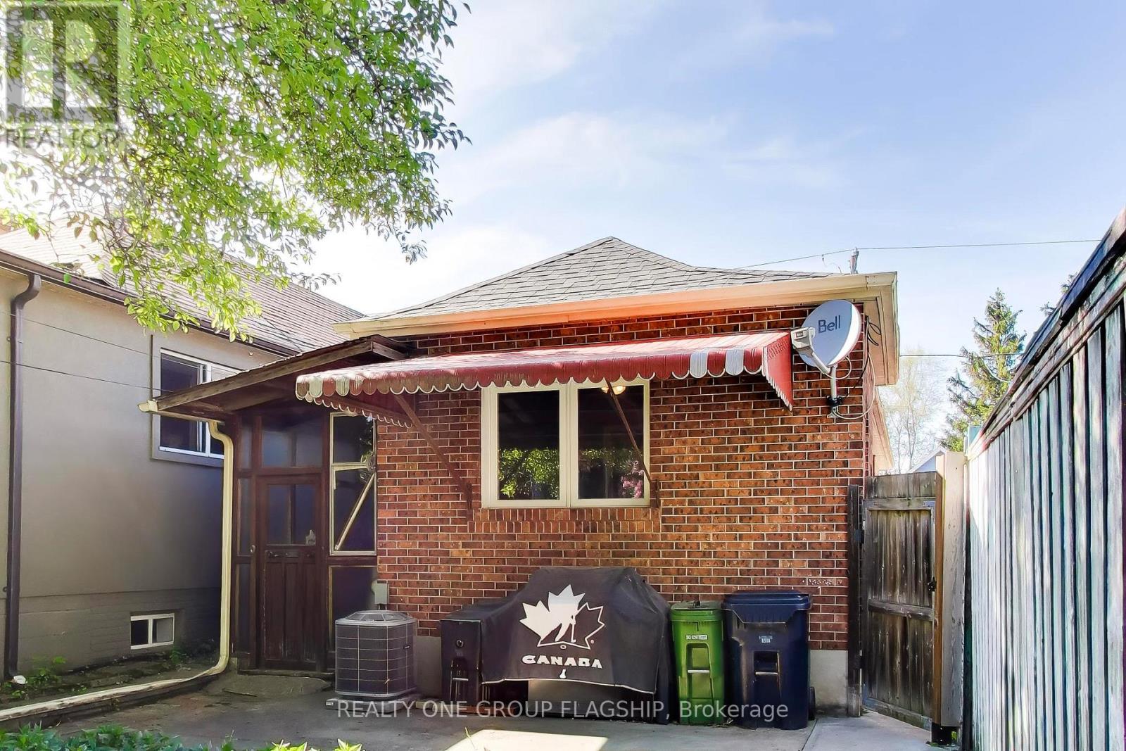 55 Frater Avenue, Toronto, Ontario  M4C 2H5 - Photo 30 - E13430188