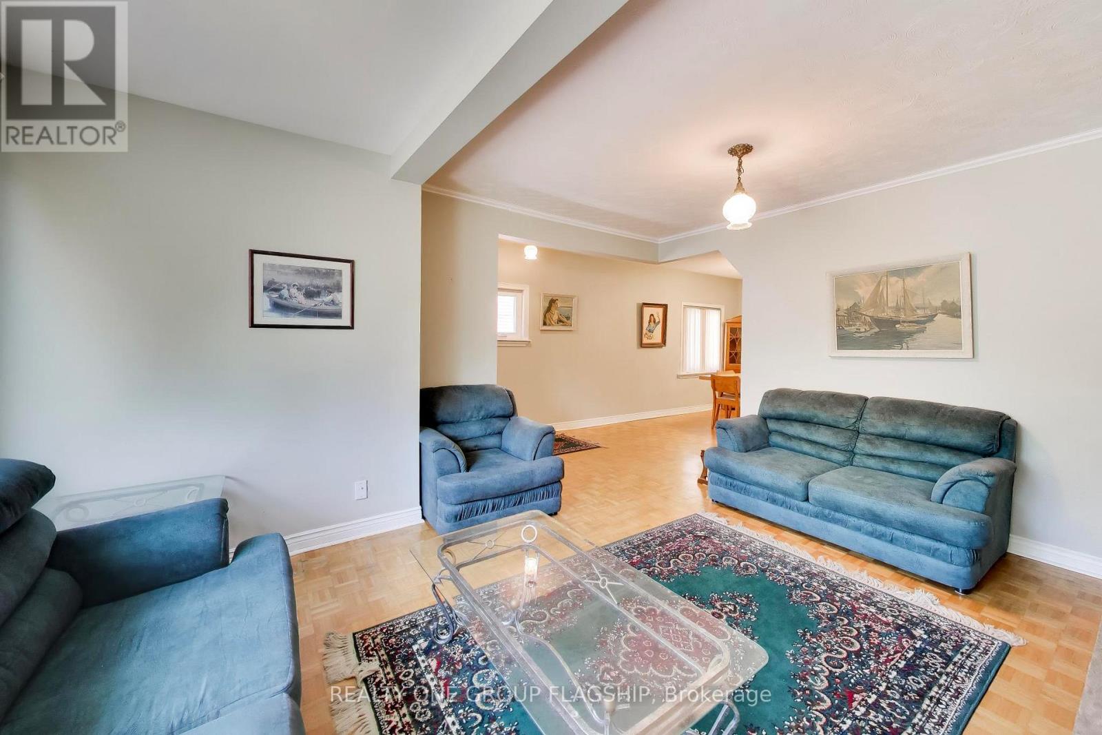55 Frater Avenue, Toronto, Ontario  M4C 2H5 - Photo 8 - E13430188